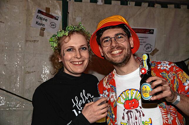 Bild 44: Sunnelöscherzunft feiert ihren 60. Geburtstag: Bilder vom großen Nachtumzug und der Geburtstagsparty