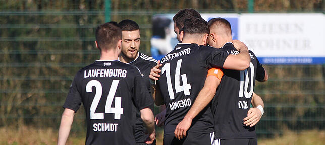 Bild 1: SV 08 Laufenburg besiegt die U23 des Freiburger FC mit 8:2 – und wir haben Fotos!