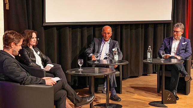 Gespräch über die Zukunft der heimischen Wirtschaft (von links): Walther Rosenberger (Leiter der SÜDKURIER-Wirtschaftsredaktion), die ...
