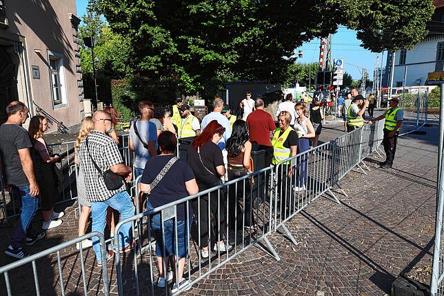 Bild 24: Beim Seenachtfest 2025 wird das Konstanzer Bodenseeufer zur Festmeile