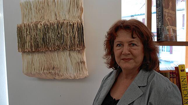Der Naturenergie-Förderpreis geht dieses Jahr an die Künstlerin Hannelore Weitbrecht. Dafür werde es einen entsprechenden Rahmen &ndash; ...