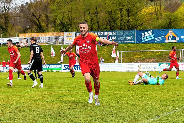 Bild 1: FC Tiengen 08 zieht durch 5:1 beim VfR Bad Bellingen ins Finale ein &ndash; und wir haben Bilder!