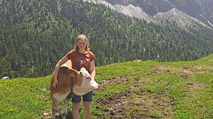 Der Umgang mit Tieren macht ihr besonders viel Spaß – sogar im Urlaub in Südtirol: Jasmin Schwer aus Rohrbach hat ihre Ausbildung zur ...
