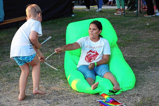 Bild 7: Anita Hofmann und andere Schlagerstars: Party beim Sound Beach Festival 2025 in Überlingen