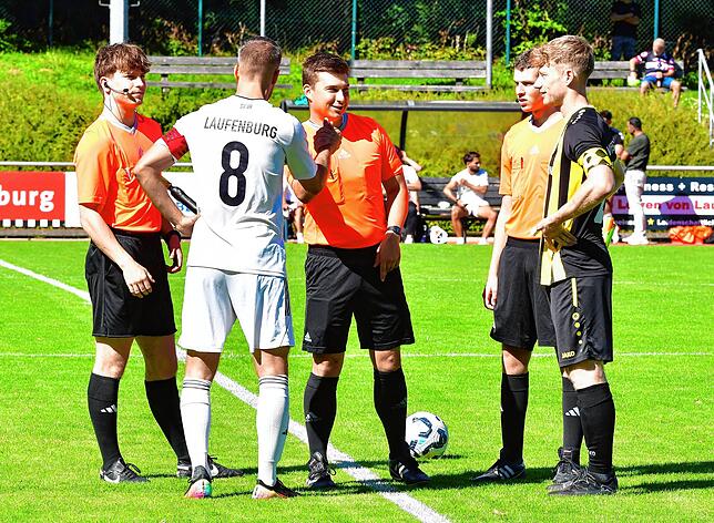 Bild 5: SV 08 Laufenburg besiegt den VfR Hausen mit 4:0 – und wir haben Fotos!