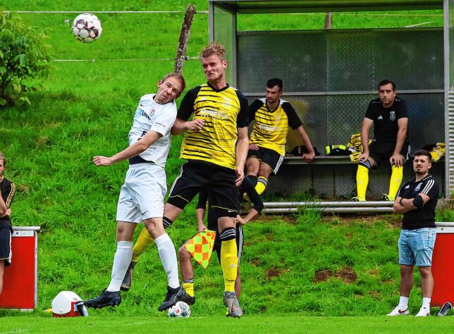 Bild 11: SV Eichsel muss gegen den FC Huttingen mit einem 1:1 zufrieden sein &ndash; und wir haben die Bilder!