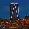 Der Schwenninger Neckarpark in der Nacht (im Hintergrund der Neckartower) im Mai 2022: auch abends und nachts ein beliebtes Pflaster. ...