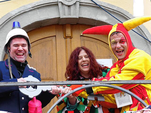 Bild 1: Die schönsten Bilder vom Schmotzigen in Hilzingen: Fasnacht 2025 mit buntem Treiben!