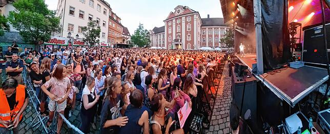 Bild 21: Bilder vom Max-Giesinger-Konzert in Meersburg (2)