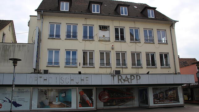 Aus dem Wohn- und Geschäftshaus Trapp an der Friedrichstraße soll nach den Plänen des Architekturbüros Plösser ein moderner Neubau mit ...