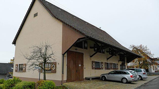 Ebenfalls als Standort diskutiert: die Trafostation könnte auch an die Seite Birkenweg am Bürgerhaus kommen. Bild: Sturm