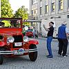 Auf dem Rathausplatz starteten 105 Oldtimer zur 66. Internationalen Schnauferl-Rallye des Allgemeinen Schnauferl-Clubs.