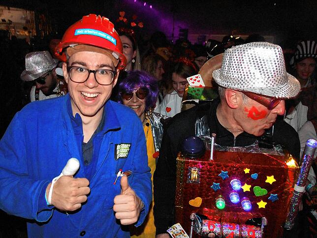 Bild 7: Viva Las Vegas &ndash; Bilder vom Holzhauerball im Milchwerk (2)