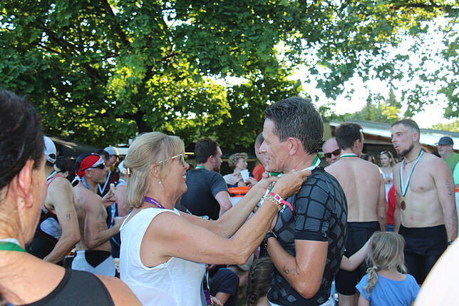 Bild 10: Die helfenden Hände der Triathlon-Nacht in Lauchringen &ndash; Ohne sie wäre eine solche Veranstaltung nicht zu stemmen