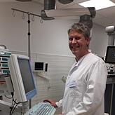 Professor Wolfgang Krüger ist Chefarzt für Anästhesiologie, Intensivmedizin, Notfallmedizin und Schmerztherapie am Klinikum Konstanz. Er ...