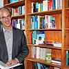 Jan Bulla ist medizinischer Direktor der Klinik für Forensische Psychiatrie und Psychotherapie und Facharzt für Psychiatrie und ...