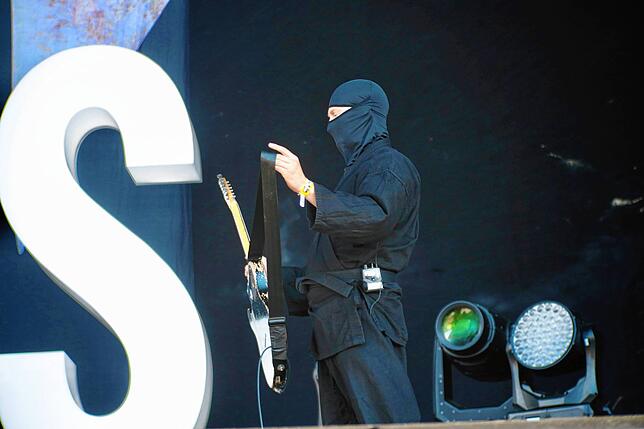 Bild 14: Southside 2024: The Hives bringen ihre Fans in Neuhausen zum Rocken