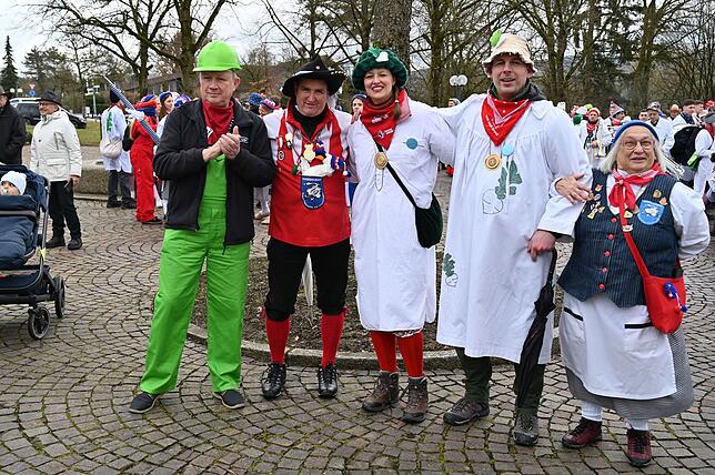 Bild 8: So schön war der Schmutzige Donnerstag in Lauchringen - Die schönsten Narren-Bilder des Tages!