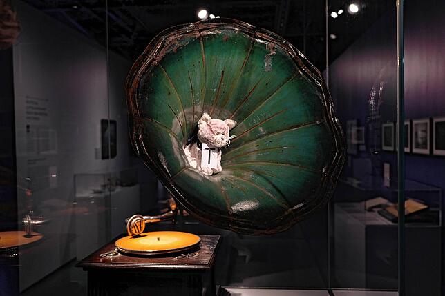 Bild 12: Wie der Atlantik kleiner wurde: Virtueller Rundgang durch die Ausstellung &bdquo;Die Vernetzung der Welt&ldquo; im Zeppelin Museum