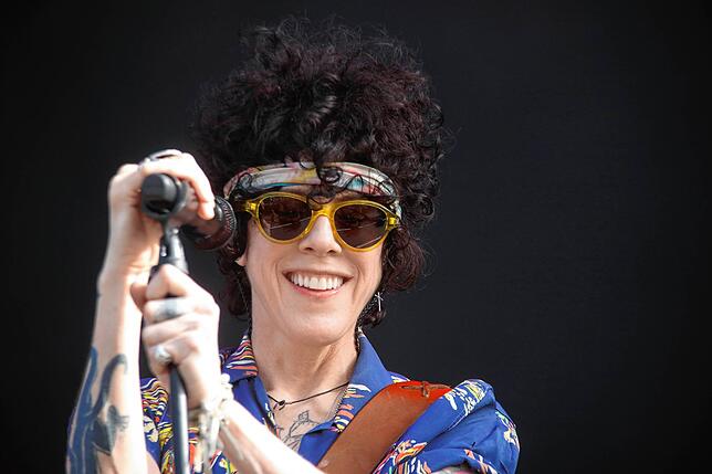 Bild 27: Southside 2022: Bilder vom Konzert von Sängerin LP am Samstag