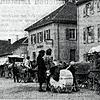 Fronleichnam 1945 in Gailingen: Statt einer Festtagsprozession steht die Vertreibung an. Das Bild zeigt die Evakuierungskolonne in der ...