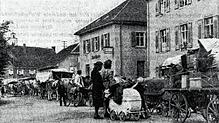 Fronleichnam 1945 in Gailingen: Statt einer Festtagsprozession steht die Vertreibung an. Das Bild zeigt die Evakuierungskolonne in der ...