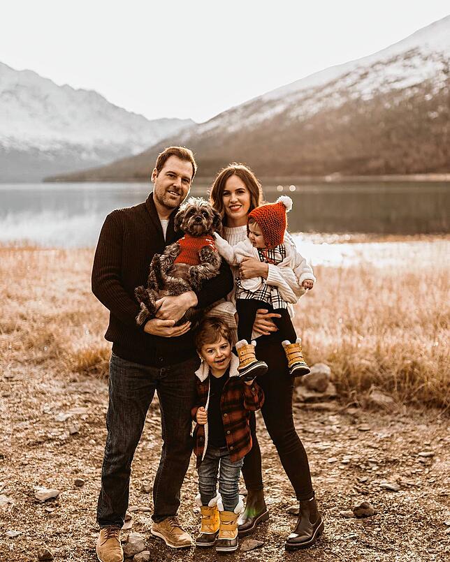 Ex-Wild-Wing-Profi Dan Hacker mit seiner Familie.