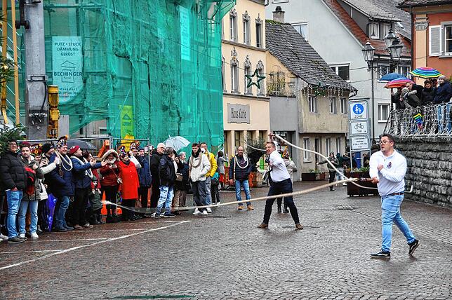 Bild 12: Dreikönigssitzung und Fasneteinschnellen Narrenzunft Markdorf