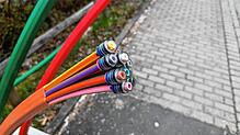 Glasfaser-Kabel wie diese sollen bis 2029 auch in Bodman Ludwigshafen flächendeckend für schnelles Internet sorgen (Symbolbild).