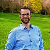 Thorsten Frank (CDU/UW) lobt Bürgermeister und Verwaltung für einen soliden Finanzplan.