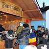 Besonders begehrt sind beim Immendinger Weihnachtsmarkt die von der freiwilligen Feuerwehr angebotenen Crêpes. An der Florianhütte ...