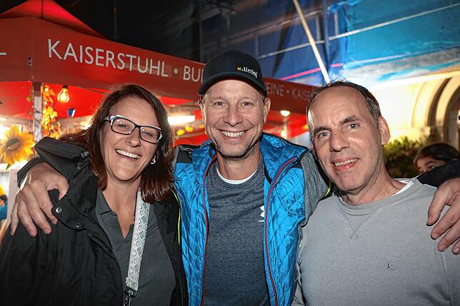 Bild 33: Konstanzer Weinfest 2025: Am letzten Abend gehen die Lichter aus