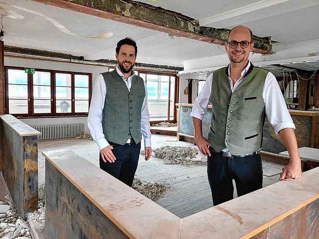 Martin und Sebastian Amann (von links) sind neue Eigentümer des Schlössli in Horn.