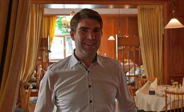 Lukas Waldschütz führt das Hotel-Restaurant „Ochse“ und ist Vorsitzender der Dehoga-Ortsgruppe Überlingen. Sein Betrieb ist ganzjährig ...