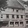 In diesem Gebäude, in dem zuvor das Café Kammerer war, war in den 1970er Jahren das Nachtlokal und Tanzcafé &bdquo;Ex&ldquo; ...