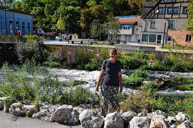 Manuela Gommeringer freut sich auch auf die Veranstaltungen auf dem neu gestalteten Mühlenplatz. Für sie ist er über den neu ...
