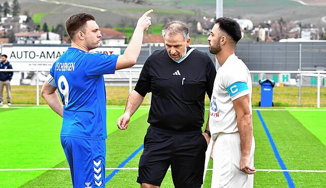 Bild 2: FC Erzingen unterliegt den SF Schliengen mit 2:4 &ndash; und wir haben Bilder!