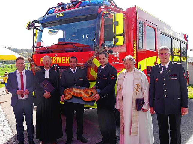 Bild 34: Zwei zukunftsweisende Anlässe als Feiergrund für die Feuerwehr Hilzingen