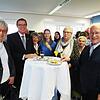 Bei der Jubiläumsfeier des Kleiderladens: DRK-Ortsvereinsvorsitzenden Irene Knauber (von links), Oberbürgermeister Klaus Eberhardt, die ...