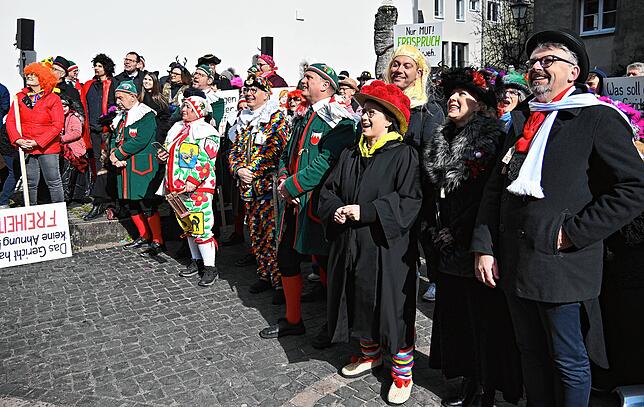 Bild 7: CDU-Politikerin vor dem Tienger Narrengericht – exklusive Bilder!
