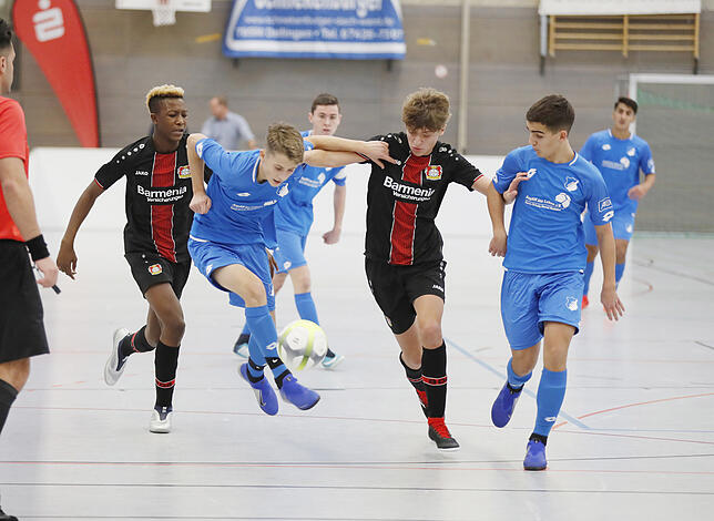 Leverkusen – Hoffenheim (blau). Bild: Roger Müller