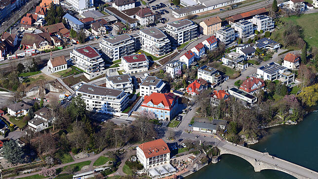 Im Dreiländereck, wie hier in Rheinfelden, lässt es sich gut leben, wohnen und arbeiten.