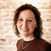Claudia Arnold