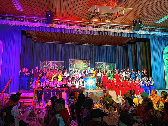 Bild 2: Bunter Abend in Orsingen: Alle Bilder der Fasnacht 2025