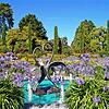 Am Bodensee sind viele Parks, blühende Gärten und andere Grünanlagen zu finden, wie hier auf der Insel Mainau.