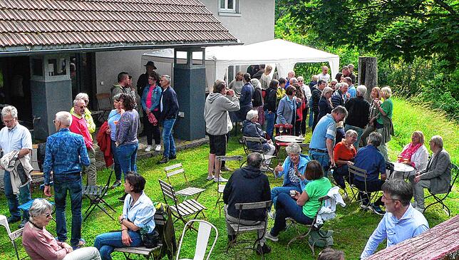 Geeselligkeit war angesagt beim Heubacher Fest.