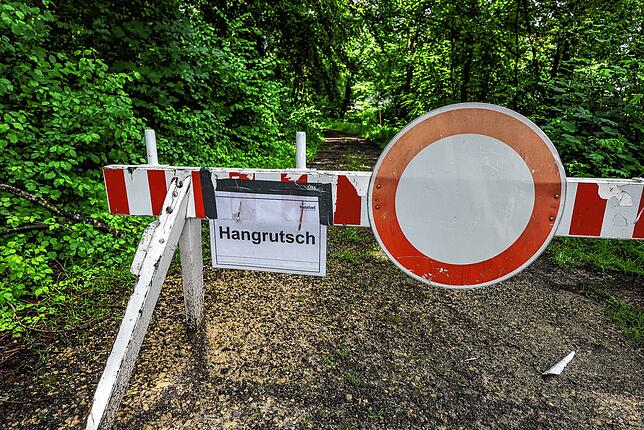 Bild 8: Abwasserkanäle kommen nicht mehr hinterher: Bilder vom heftigen Unwetter in Radolfzell