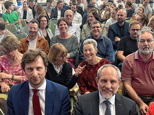 Bild 11: Große Resonanz und strahlende Gesichter bei der Sportlerehrung in Friedrichshafen