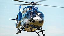 Auch vom Hubschrauber aus suchte die Polizei in Meersburg nach einem vermissten 42-Jährigen. Der Mann wurde am Freitagmittag ...