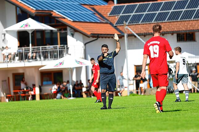 Bild 23: FC Dachsberg gewinnt Derby bei der SG Hotzenwald mit 7:2 – und wir haben Fotos!